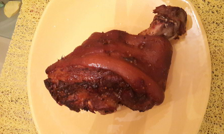 Рецепт свиная рулька, маринованная в темном пиве, вепрево колено