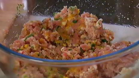 картофельные мини-сэндвичи с котлеткой из ягнятины