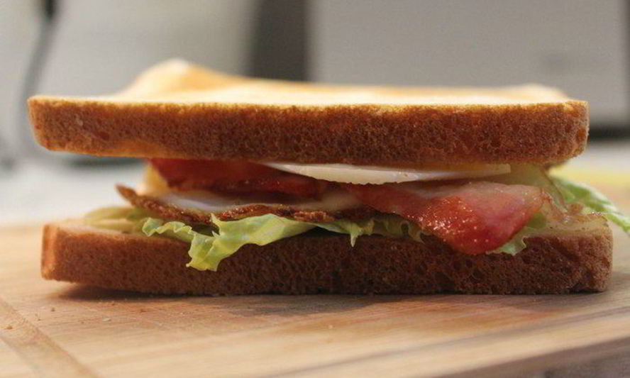 Рецепт клаб-сэндвич с беконом, яйцом и сыром