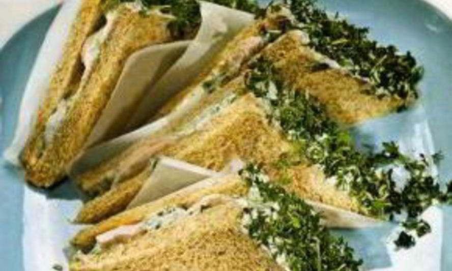 Рецепт куриный сэндвич с кресс-салатом