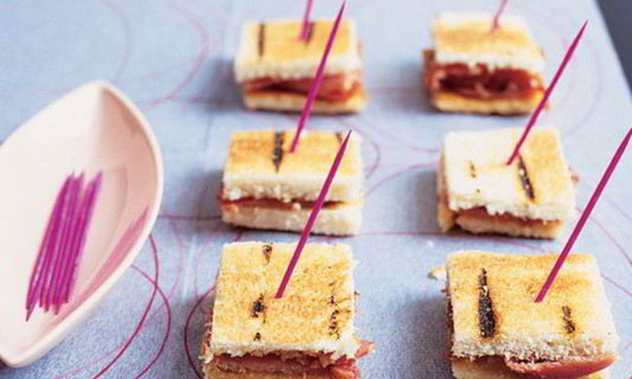 Рецепт мини-сэндвичи с беконом