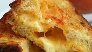 Поджаристые сырные сэндвичи