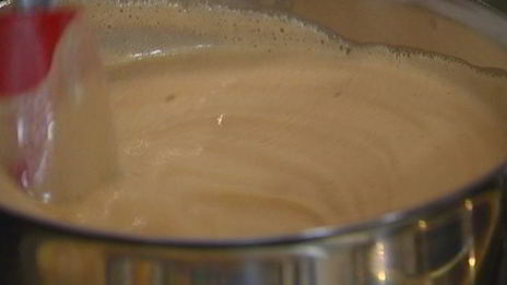 шоколадные сэндвичи с фисташковым мороженым