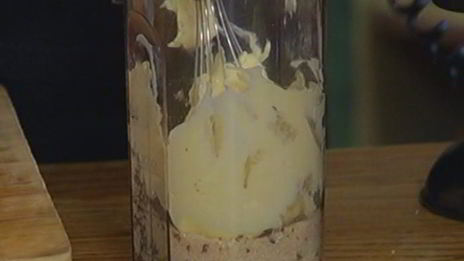 шоколадные сэндвичи с фисташковым мороженым