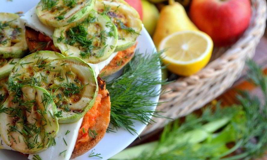 Рецепт сэндвич с брынзой и овощами