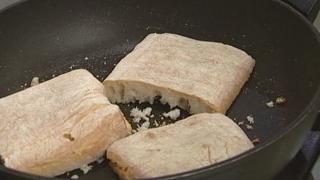 сэндвич с курицей и домашним майонезом