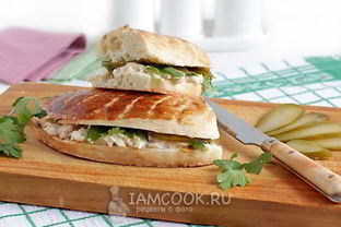 Сэндвич с тунцом