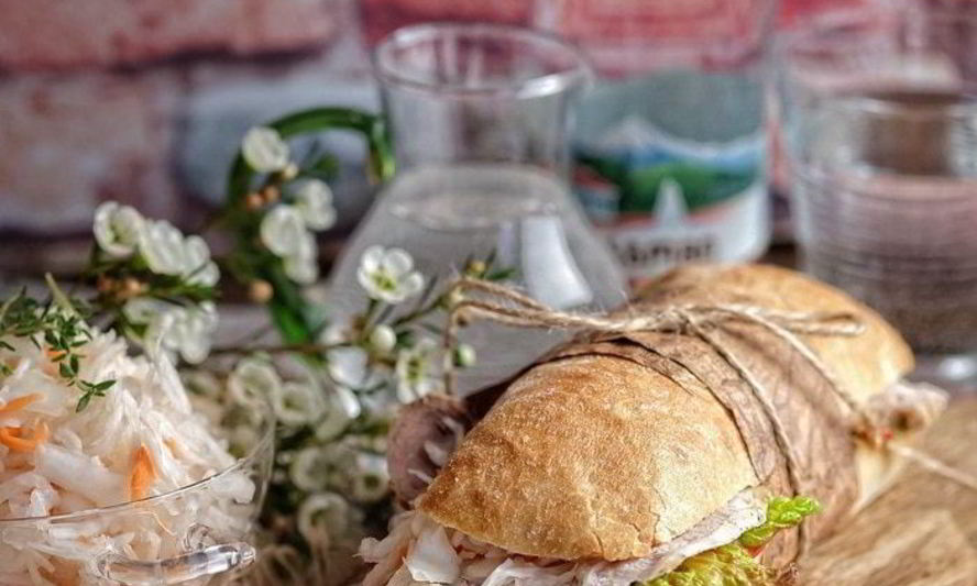 Рецепт сэндвич с запеченной свининой и квашеной капустой