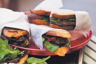 Сэндвичи с бифштексом