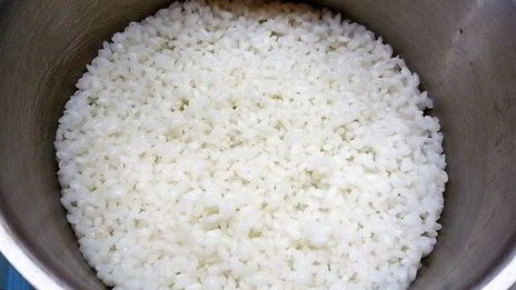 куриные тарталетки с рисом и овощами