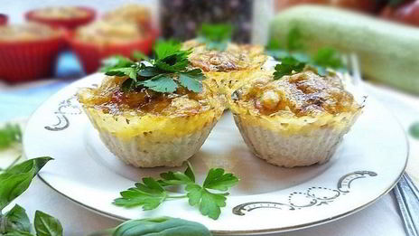 куриные тарталетки с рисом и овощами