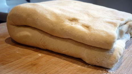 рыбные тарталетки из слоеного теста