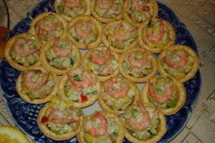 Салатик из креветок в тарталетках