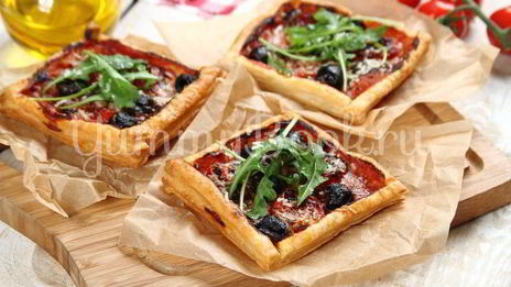 тарталетки из слоеного теста