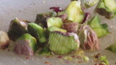 тарталетки с абрикосами, творожным кремом и фисташками