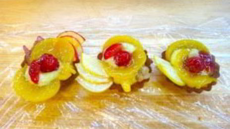 тарталетки с фруктами в желе