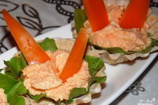 Тарталетки с икрой мойвы