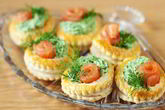 Тарталетки с крабовым мясом