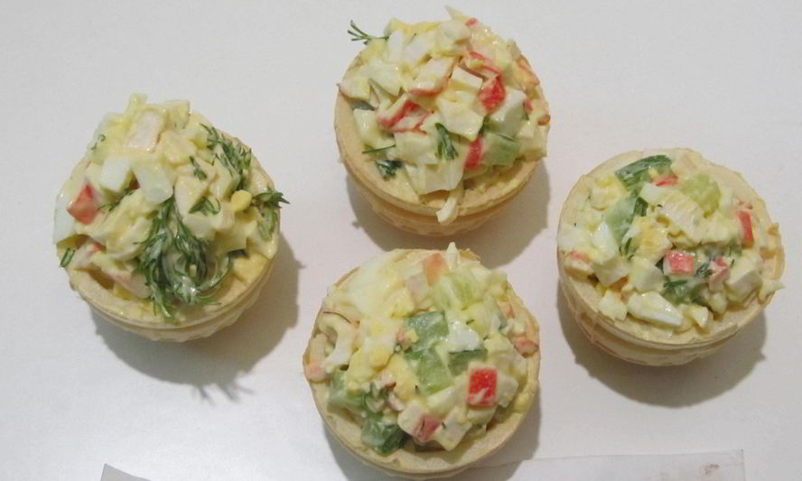 Рецепт тарталетки с крабовыми палочками и огурцом
