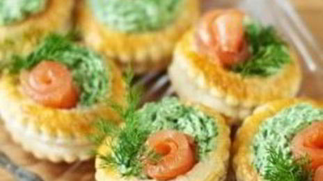 тарталетки с лососем