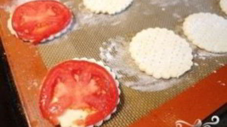 тарталетки с мягким сыром