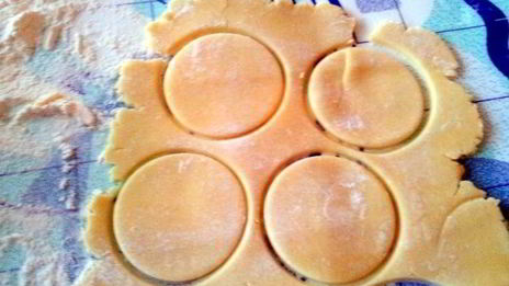 тарталетки с нежнейшим манговым кремом и взбитыми сливками