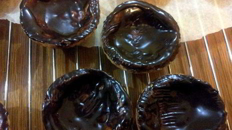 тарталетки с нежнейшим манговым кремом и взбитыми сливками