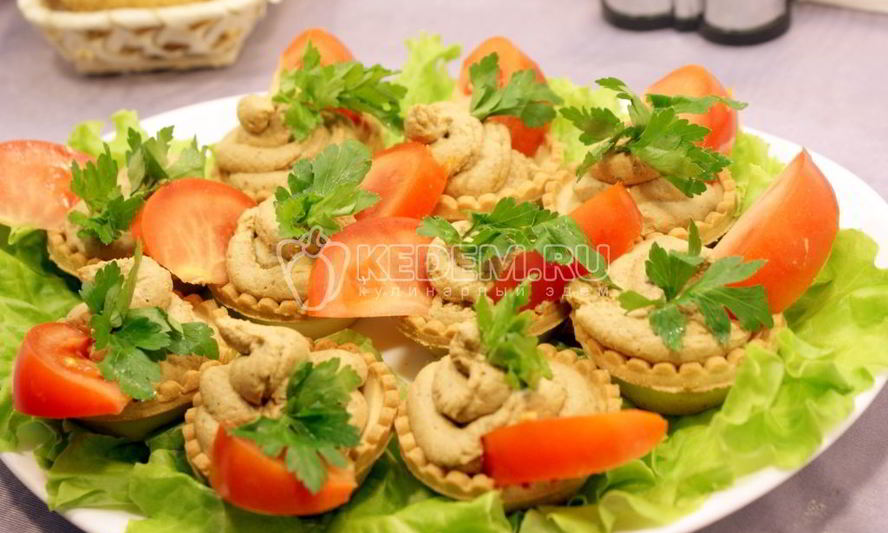 Рецепт тарталетки с печеночным муссом и помидорами