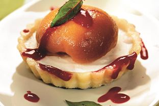 Тарталетки с персиками