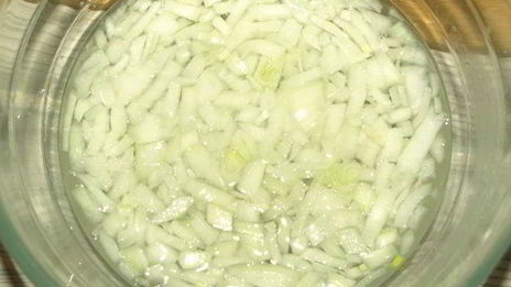 тарталетки с салатом из слабосоленой форели и красной икрой