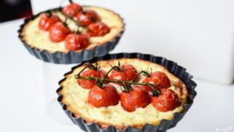 тарталетки с сыром и помидорами