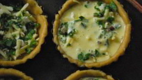 тарталетки с творожным сыром и зеленью