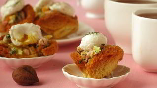 Тарталетки с яйцом пашот