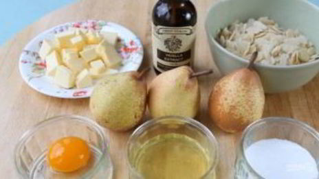 грушевый тарт с миндалем