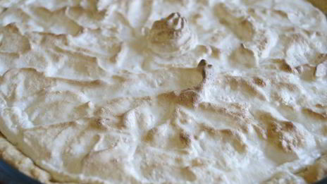 лимонный тарт с меренгой по мотивам пьера эрме