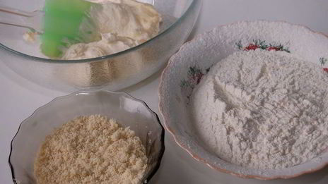 миндальный тарт с карамелизованными нектаринами