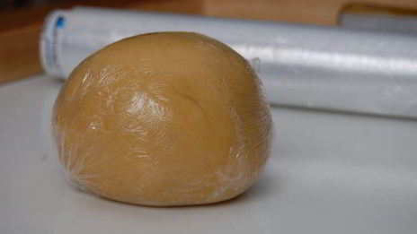 миндальный тарт с карамелизованными нектаринами