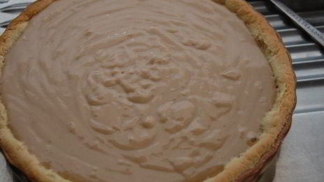 миндальный тарт с карамелизованными нектаринами