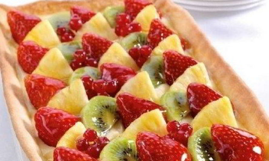 Рецепт сладкий тарт с киви, клубникой и ананасом
