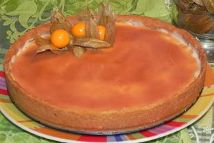 Снежный тарт с карамельным соусом