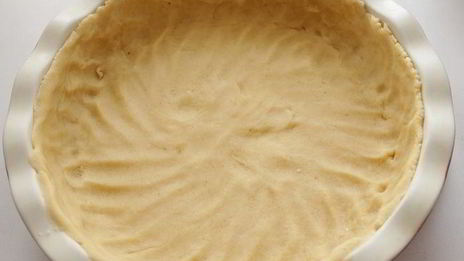 тарт с белым шоколадом и брусникой