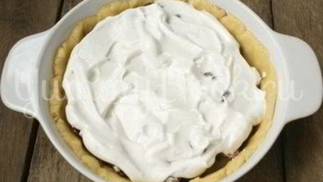 тарт с черешней