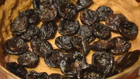 тарт с черносливом и нежнейшим шоколадным ганашем