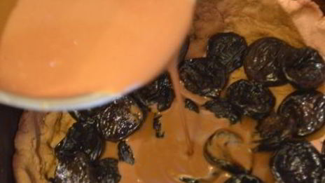 тарт с черносливом и нежнейшим шоколадным ганашем