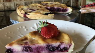 Тарт с ежевикой