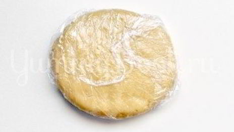 тарт с кокосовым молоком и грушами