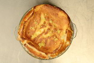 Тарт с рикоттой, лимонной цедрой и цукатами