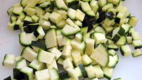 тарт с цукини и молодым пореем