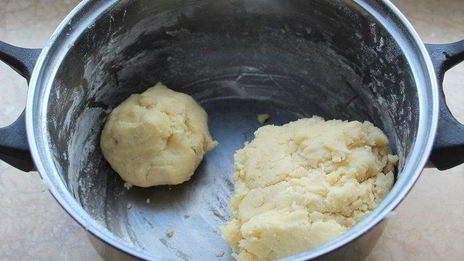 тарт с вишней и грецкими орехами