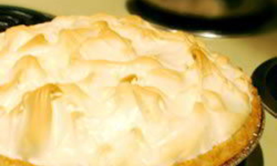 Рецепт тарт с ягодным вареньем и меренгой-безе